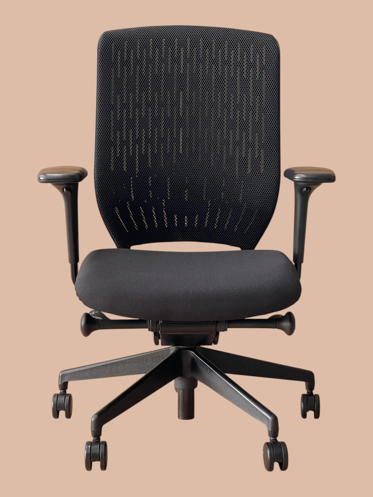 Refurbished Senator Evolve Task Chair – All Black