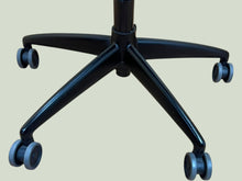 Humanscale Diffrient World Ergonomic Task Chair – Grey Mesh, Black Frame, Adjustable Arms (Refurbished) image 5