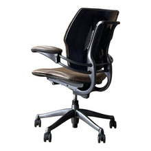Humanscale Freedom Chair In Brown Patterned Leather - UK Delivery Rrp £1149 image 6