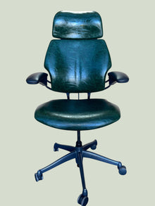 Refurbished Humanscale Freedom Headrest Chair – Vintage Green Leather image 1