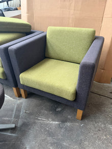 Office furniture - 6 sofas, 1 swivel chair and two tables image 1