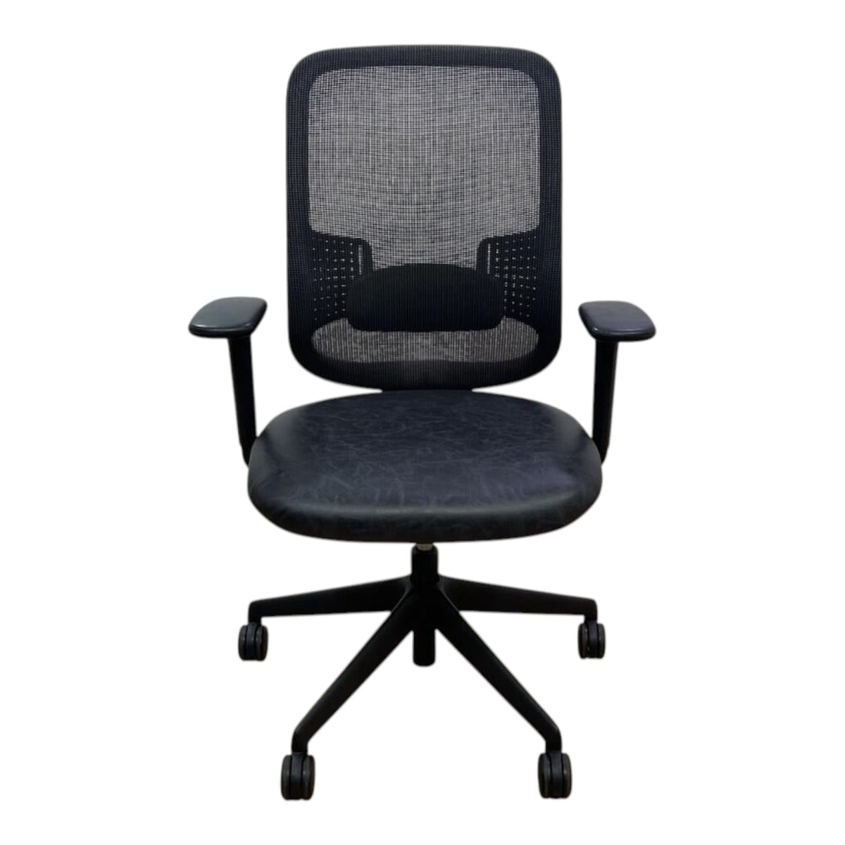 Refurbished Orangebox Do HBA Executive Chair – Leather, Fully Adjustable