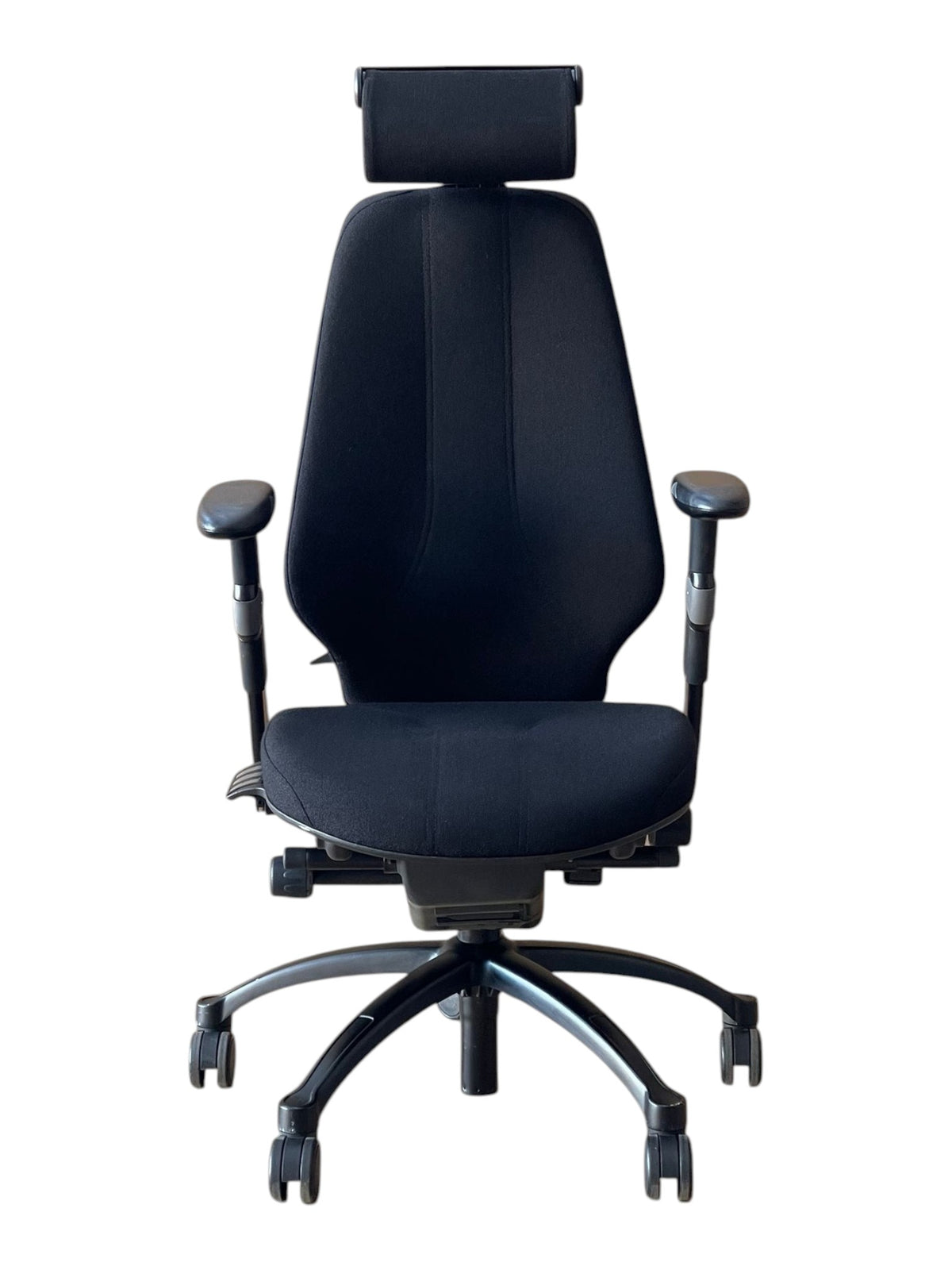 Refurbished RH Logic 400 Chair with Headrest – Black Fabric