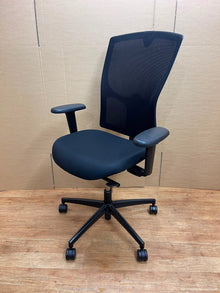 Kinnarps Drabert Mento Ergonomic Task Chair – Black Fabric, Adjustable Arms (Refurbished) image 5