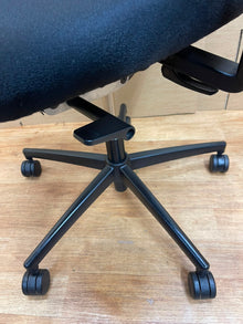 Kinnarps Drabert Mento Ergonomic Task Chair – Black Fabric, Adjustable Arms (Refurbished) image 6