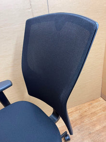 Kinnarps Drabert Mento Ergonomic Task Chair – Black Fabric, Adjustable Arms (Refurbished) image 9