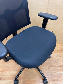 Kinnarps Drabert Mento Ergonomic Task Chair – Black Fabric, Adjustable Arms (Refurbished) image 7