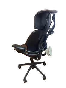 Humanscale Freedom Headrest Chair – Brown Cowhide Leather | Refurbished image 5