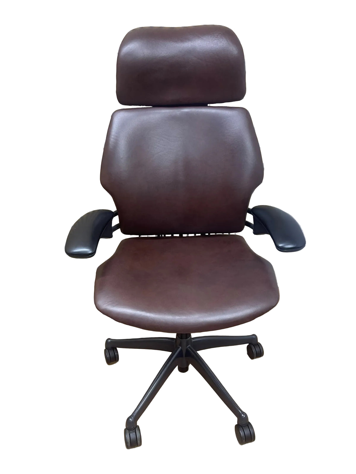 Humanscale Freedom Headrest Chair – Brown Cowhide Leather | Refurbished