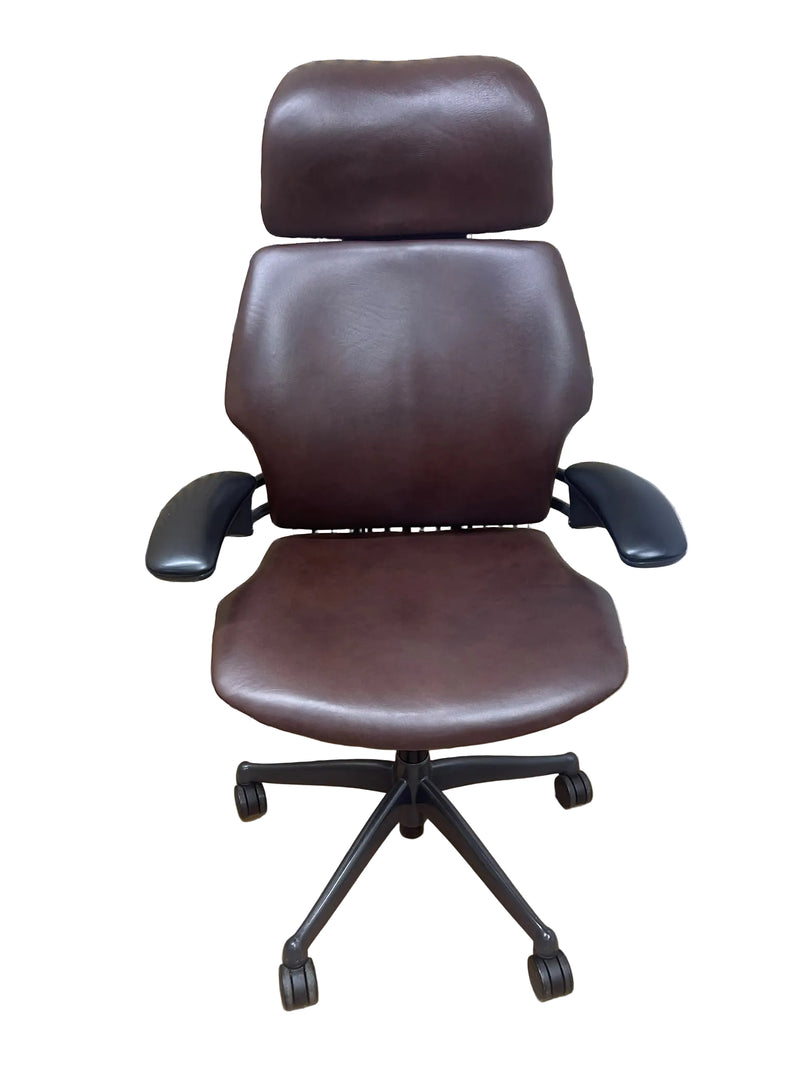Humanscale Freedom Headrest Chair – Brown Cowhide Leather | Refurbished