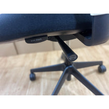Refurbished Orangebox Do Chair – White/Black, Recline, Armrests, Lumbar image 9