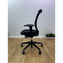 Refurbished Senator Fuse Office Chair – Black, 4D Armrests