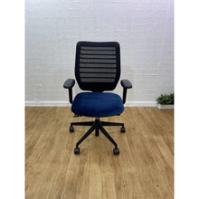 Refurbished Senator Fuse Office Chair – Velvet Seat, 4D Armrests image 4