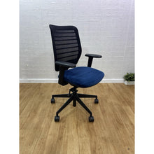 Refurbished Senator Fuse Office Chair – Velvet Seat, 4D Armrests image 1