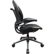 Humanscale freedom chair In Black Leather  Gel Armrests UK Delivery image 3