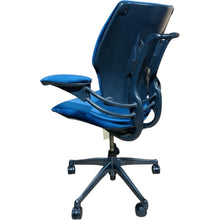 Humanscale freedom chair in *NEW navy blue velvet - UK DELIVERY image 5