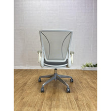 10 x Humanscale Diffrient World Ergonomic Task Chair – White Grey – Refurbished