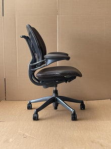 Refurbished Humanscale Freedom Chair – Dark Chocolate Brown Leather