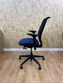 Refurbished Steelcase Reply Chair – Lumbar Support, 4D Armrests, Excellent Condition