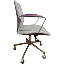 Refurbished Pilot Low Swivel Chair – Low Back (RRP £1,087) image 2