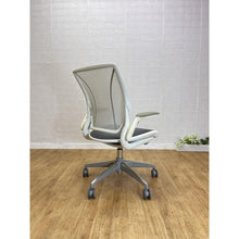 Humanscale Diffrient World Ergonomic Task Chair – White Grey – Refurbished