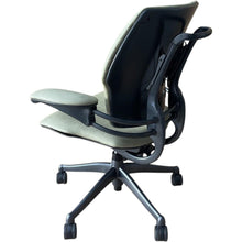 Humanscale Freedom Executive Office Chair image 4