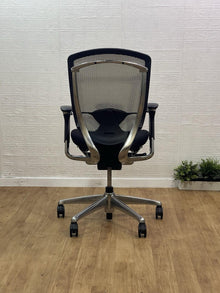 Refurbished Okamura Contessa Chair – Polished Frame, Fully Adjustable