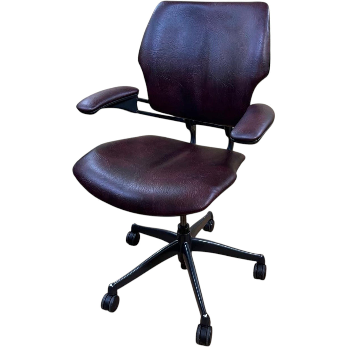 Refurbished Humanscale Freedom Office Chair – Smokey Red