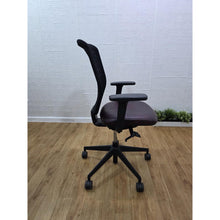 Refurbished Senator Fuse Office Chair – Leather Seat, Fully Adjustable