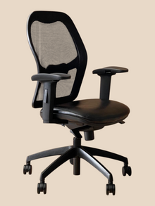 Ergonomic Mesh Office Chair – Black – Refurbished image 1