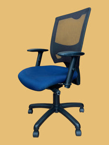 Refurbished Ergonomic Mesh Office Chair – Blue & Black image 3