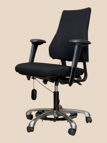 BMA Axia 2.0 High-Back Chair with Headrest & Footring – Refurbished image 4