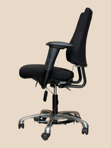 BMA Axia 2.0 High-Back Chair with Headrest & Footring – Refurbished image 5