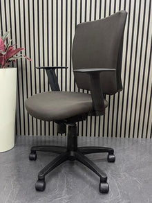 Refurbished Connection Team Task Chair – Brown image 2