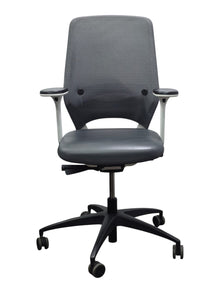 Refurbished Kinnarps Drabert Esencia Mesh Chair – White Frame image 4