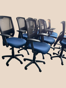 Refurbished Mesh Office Chairs – Blue, Set of 10 image 6