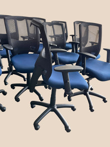 Refurbished Mesh Office Chairs – Blue, Set of 10 image 4