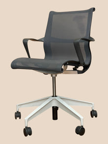Herman Miller Setu Mesh Chair – Refurbished image 6