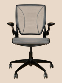 Humanscale Diffrient World Grey Mesh Chair – Refurbished image 2