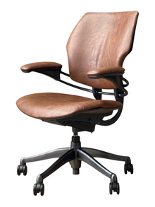 Refurbished Humanscale Freedom Leather Chair – Vintage Oak image 2