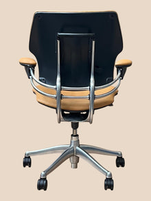 Refurbished Humanscale Freedom Chair – Tan Genuine Leather image 2