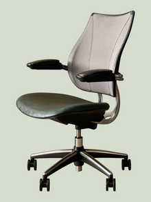 Humanscale Liberty Chair – Green Distressed Leather – Refurbished image 4