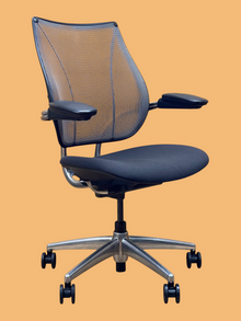 Refurbished Humanscale Liberty Mesh Chair – Light Grey image 6