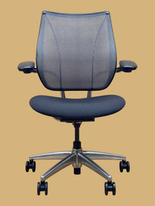 Refurbished Humanscale Liberty Mesh Chair – Light Grey image 1
