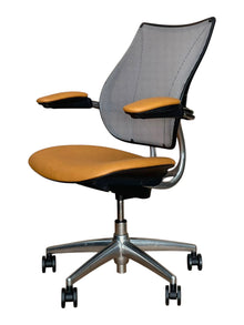Refurbished Humanscale Liberty Mesh Chair – Tan Leather & Polished Frame image 5