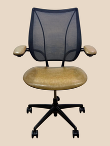 Humanscale Liberty Chair – Tan Distressed Leather – Refurbished image 4