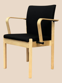 Kinnarps Milton 554 Visitor Armchairs – Set of 12 – Refurbished image 7