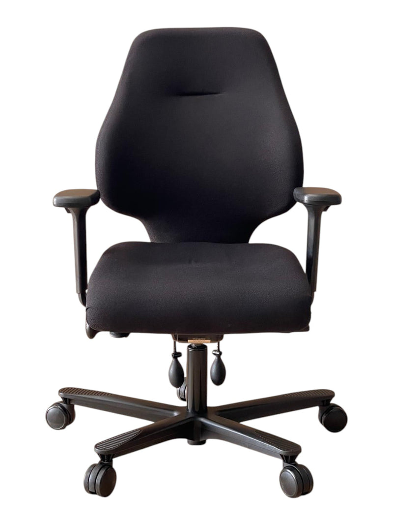 Refurbished Orangebox Spira DSE task chair in black, front view