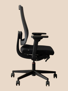 Refurbished Sedus black dot net Mesh Chair – Black image 9