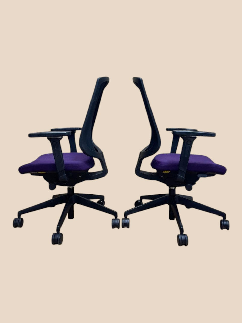 Refurbished Senator Clipper Mesh Chair – Purple